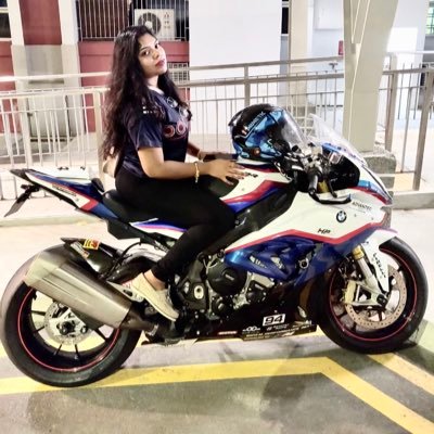 BLUEEEDRAGONNN's profile picture. Laugh till your stomach hurts! 😂