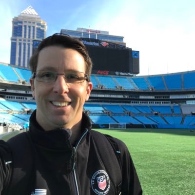 Husband, father, referee, coach, washed up goalkeeper, corporate analyst and advisor. Founder of @B2Motivation. Host of @2ndYellowShow. All opinions are my own.