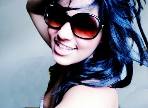 Escorpiana , curto blues , toco violão , canto ,   e tenho muito defeitos  :* follow-me ? (:
http://t.co/M4NQslKIrs