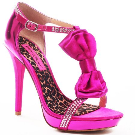 Shoes Or Food? - Fashion news and features, beauty, collections, culture, and video on http://t.co/HarPi7nUPW.