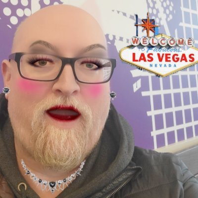 Just your ordinary Bald Shivering Old Canadian Gal. 
Love Hillbilly Trailer Parks, I do Vegas On The Low, Have a ugly mut🐕, my partner shall we say is..HUGE🐋.