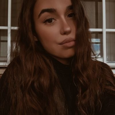 Sé la mejor versión de ti mismo 🌟
ig: irene_alvarezz