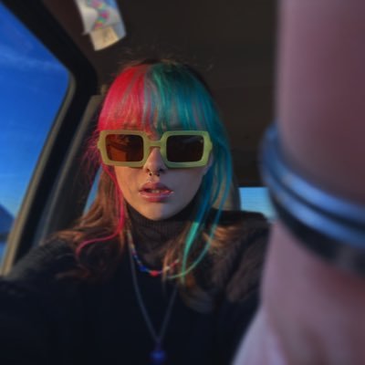 bisexual bipolar & borderline personality . 6.8.18 Drewby 💔 IG : _littleness_ Snap: lil_nessness