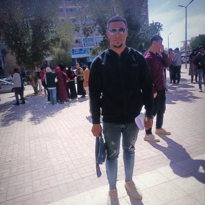 mosab25179702's profile picture. إذا ضاقت بك الدنيا ُُُ...
ففكر في الم نشرح
فعسر بين يسرين متي تزكرهما تفرح ❤️