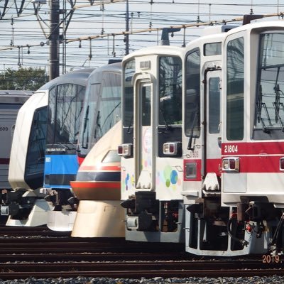 Nikon5600 / 埼玉/ 私鉄(京成電鉄、東京メトロ、東武鉄道) /緊急車両(白バイ、消防車、救急車)/都営バス、飛行機(AIR DO、ソラシドエア) メトロ８０００好き✌︎('ω')✌︎ スナップたまに撮る  部品鉄