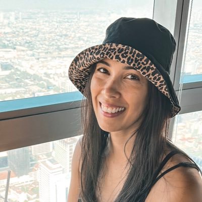 Experienced UGC Creator 🌟 Created 100+ (paid) videos for brands! hello@traveloneohone.com