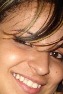 Sou extrovertida e adoro conhecer novos amigos