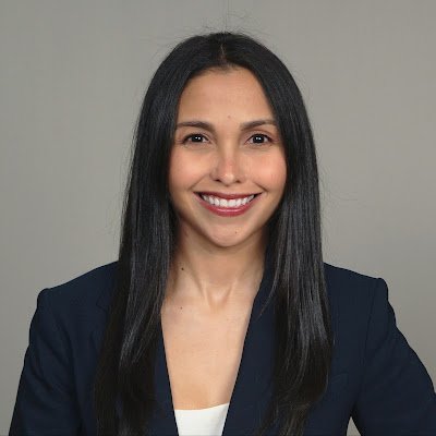 MariStavro's profile picture. PGY-2 Peds Resident 🤖