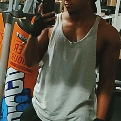 18+ONLY!!  DISCREET LINK! Be Yourself 🔥30/5'9/ With the shits😜/ FULLY VERSE/LA💯😈Fun and Content Creator.💪🤤💦.  Gamer and Anime nerd!! Hit me up.