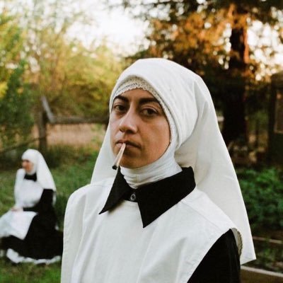 Dicktator28's profile picture. freaked out