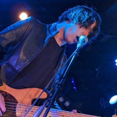 八王子ベーシスト、セッション参加勢、 川崎にあるサブカルエンタメBar Nayuta Zeroで週末ホールスタッフしてます！