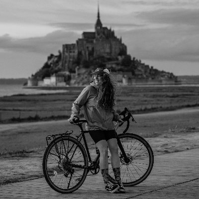 hellolaroux Profile