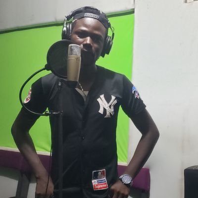 iam_Darrymartin's profile picture. Artist | Songwriter/ Poet
darrymartinmusicglobal@gmail.com
Booking: 08039631419
My New Single Dreams Come True' Out.
https://t.co/eNYmND9jxa