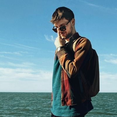 ss_zhukov's profile picture. Фанат РокетБанка.
Пишу frontend на Vue/Nuxt, backend на Ruby on Rails.
Иногда фотографирую