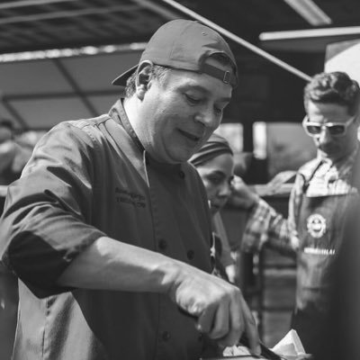 chef, maestro, operador de restaurantes y amante de la buena cocina