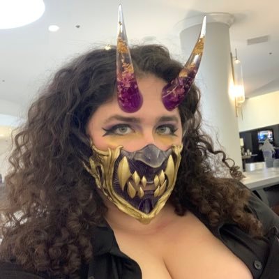 Cosplay|D&D|Video games|Bug nerd|Animal nerd|Twitch Streamer (on hiatus till I can move ;w;)|She/Her