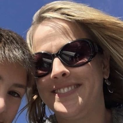 mrs_rmom's profile picture. Just a mom doing moms things.