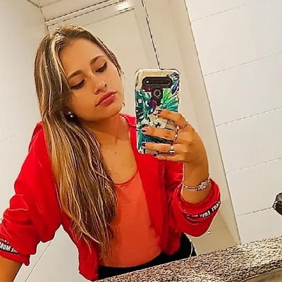 florenciamtula's profile picture. 〰️Be free,fly!🖤
ig: @florr.tula
🏳️‍🌈
×cuenta oficial×