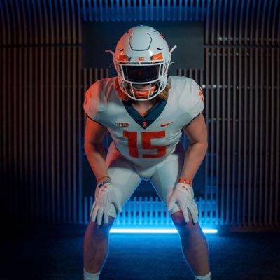 LB @IlliniFootball