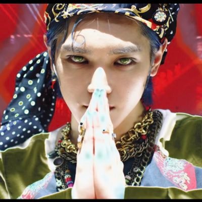 is anybody out there?🌹🪐~an archived pc sell/trade/buy acct~🫧currently a personal stan acct 🇲🇽