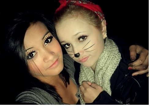 SleepoverWBobbi's profile picture. This is a band. We love to sing! This band consists of @biebtastico & @justinslave. @JustinBieber and many other incredible Celebrities inspired us to do this.