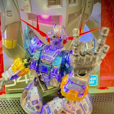 ガンプラ再熱中！ 夢はエアブラシで塗装すること！ 色んな方々のガンプラ作品を見る事を楽しみにしております！