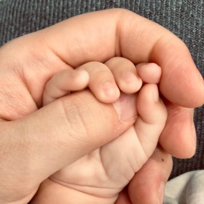 62MUNImuniru's profile picture. R4.9に男の子を生みました⭐︎R6.4にフルタイム復職、保育園入園！敬語、タメ口どっちでもOK！無言フォロー失礼します！人生で今が1番太ってるので痩せます💦誤字脱字多めです許して！笑