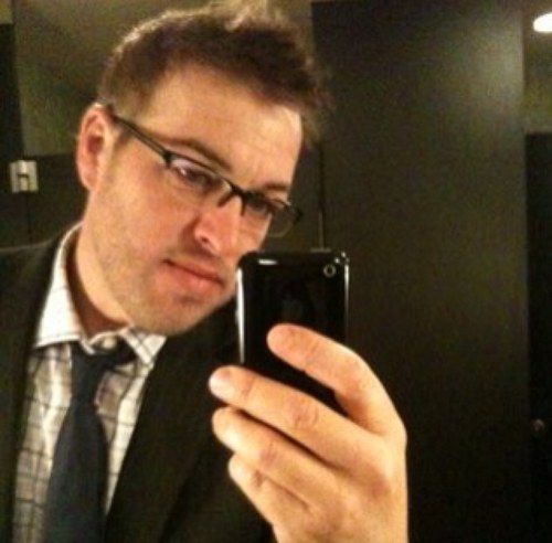 thetwos's profile picture. 