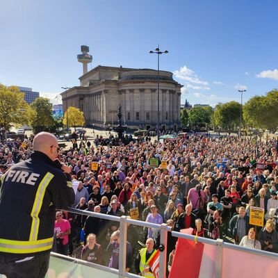 Father, firefighter, trade unionist. Chair of Fire Brigades Union for Merseyside. Hater of Tories, ignorance and inequality. 
All words my own, etc........