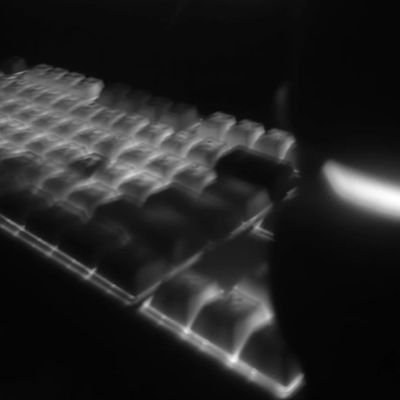 WhiteSSSZ0's profile picture. 