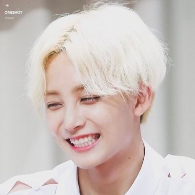 svt_myp2's profile picture. 91.関西┊︎ユンジョンハンの全部が大好き🫶🏻11/20.5/17.18京セラ▶︎9/6東京▶︎12/3名古屋▶︎12/7.9京セラ▶︎12/11ハニ個別▶︎ 5/19長居▶︎5/25.26日産▶︎12/12京セラ