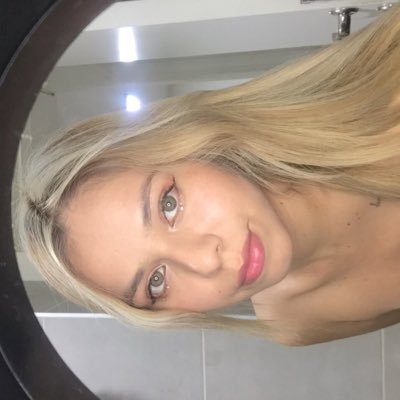 Violeta46674290's profile picture. 