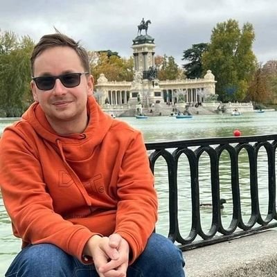 Dziennikarz sportowy w @tvp3opole, pasjonat sportów wszelakich ze szczególnym zamiłowaniem do siatkówki.