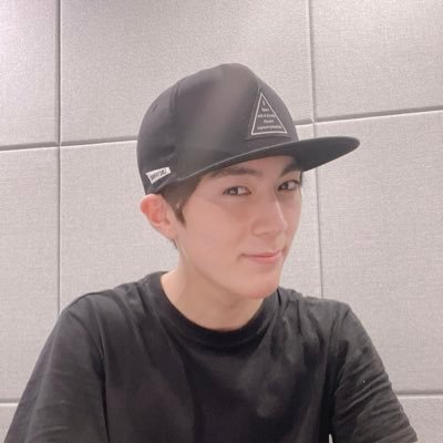 multi stan account; I promise I love Sangwoo and I’m not bullying him 💀 I’m more active on @trendzbabe than this one!