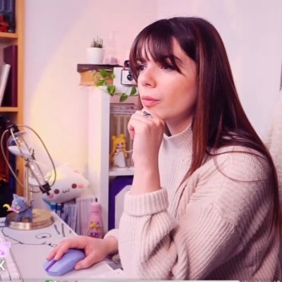 lulizivve's profile picture. @luligusp streamer, Divulgatrice & #Educational content creator / Madrina del progetto #SafeZone e founder di @empatiadigitale per l’educazione al digitale