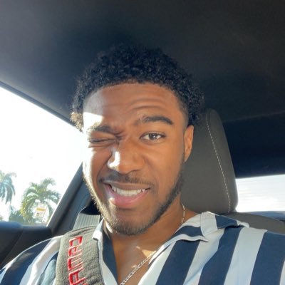 ZeeAnderson12's profile picture. 