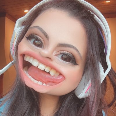 Twitch affiliate• Egirl•Gamer See why chat trolls and I dish it back with extra spice 😏 https://t.co/HtLqH5768K