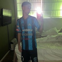 valen cisneros (@valencisneros4) 's Twitter Profile