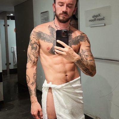 ivannutikovv's profile picture. it’s me. BARCELONA 🇪🇸                 https://t.co/Q7BhFplk1D