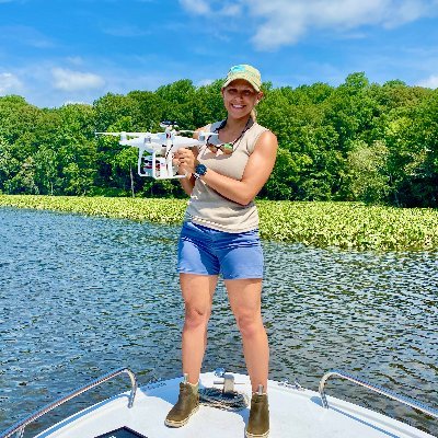 Postdoc at NASA GSFC studying the world's oceans from space. Ph.D. in marine science from @UMCES. @washcoll & @DukeMarineLab @MarineUAS alum