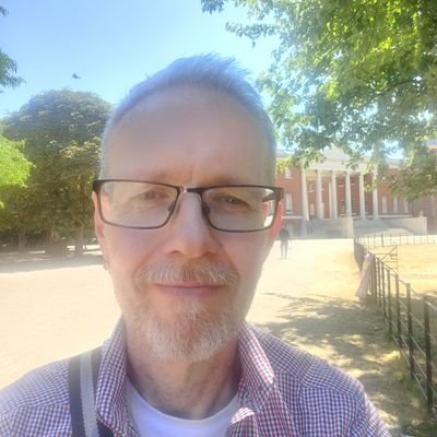 markandrew66's profile picture. ♌ 🦁 🏳️‍🌈 i'm boring as fuck