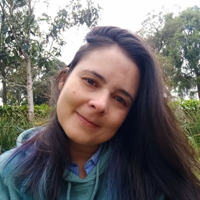 Scrum Master, proximamente desarrolladora (denme 2 años) directora en WWC, promotora del uso de la bici y siempre aprendiendo.