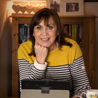 Creating Success for Midlife Professionals 💖 Bucking the trend #Midlife #MidlifeBestlife
Mentor Trainer Facilitator - Disruptor Against Ageism, Speaker