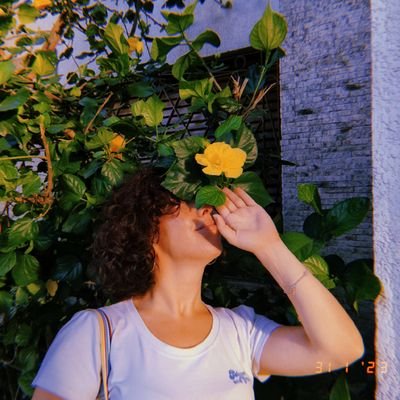 rianaz_ayay's profile picture. vengo a ventilar