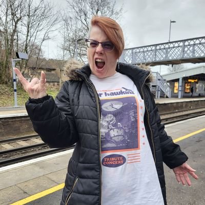 MandyMinime35's profile picture. Life long Brosette & Rock Music Fan 🤘🤘