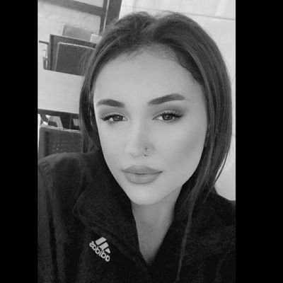 lmeliisssa's profile picture. 