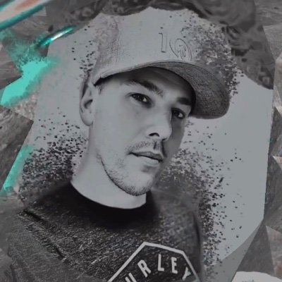 AndrewLynnPhoto's profile picture. Event Photographer
@spitmilk on Instagram