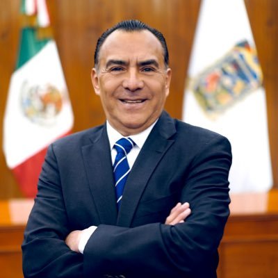 Actualmente me desempeño como regidor de la comisión de migración en el gobierno municipal de San Pedro Cholula. Con el pueblo todo, sin el pueblo nada.