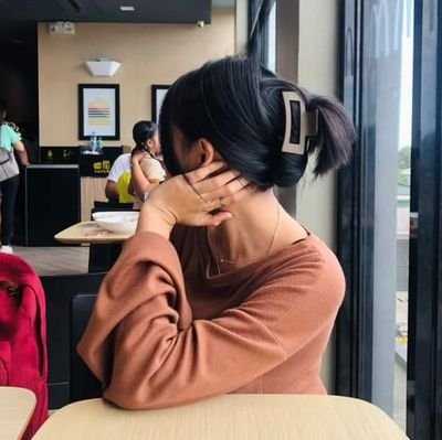 aesis_s's profile picture. 🐰