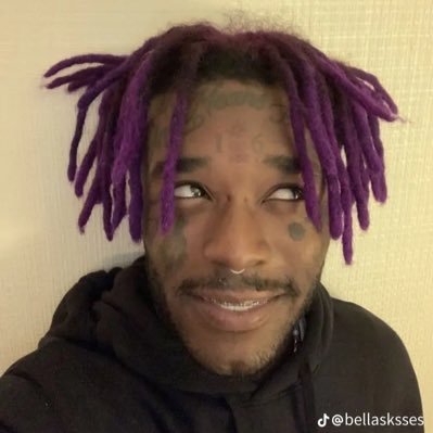 Djdkjf4's profile picture. 